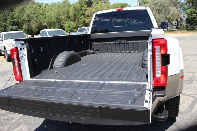 Used 2026 Ford F450 King Ranch w/ FX4 Off-Road Package AWD/4WD image 17