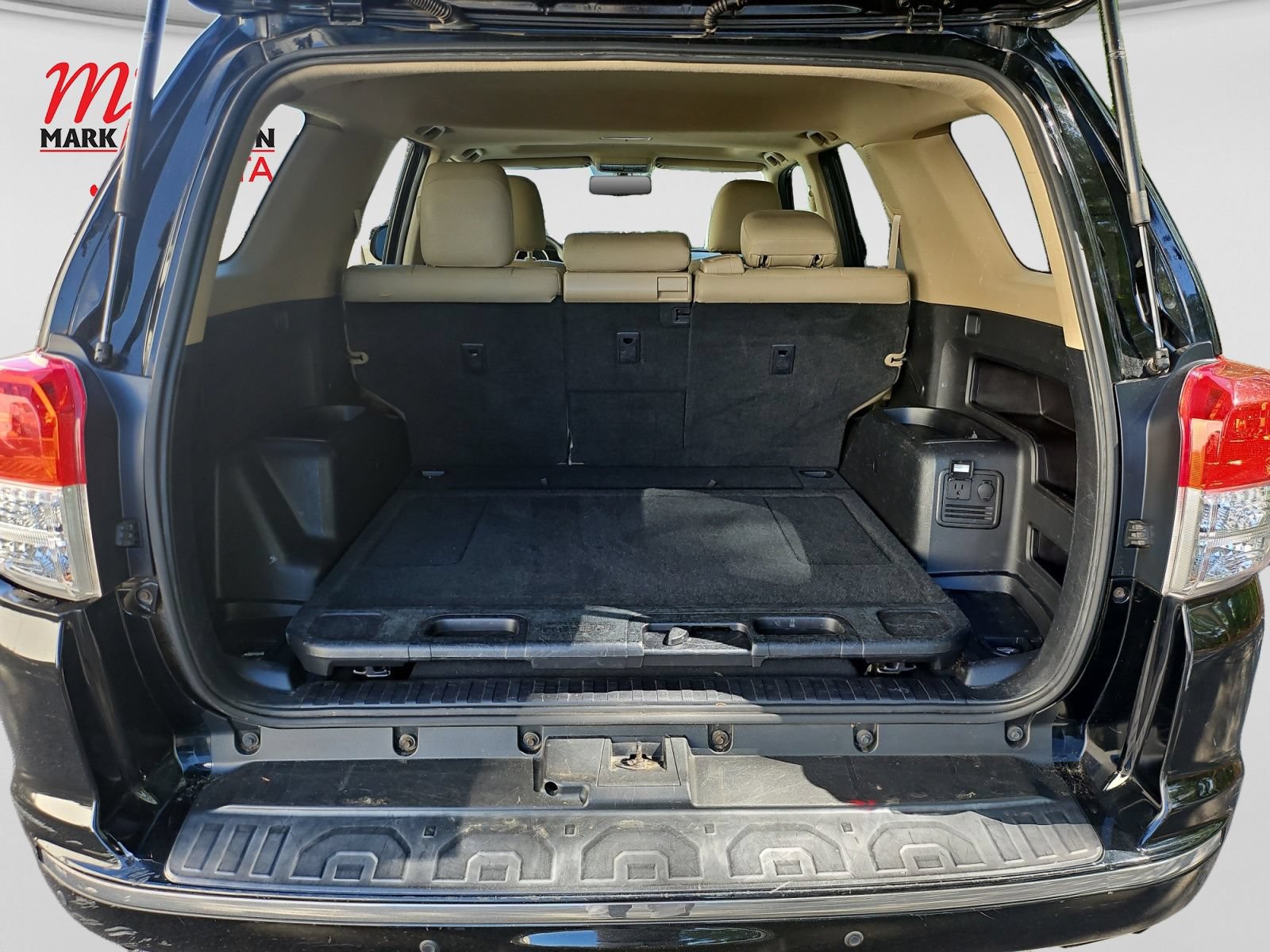 Used 2011 Toyota 4Runner SR5 w/ Convenience Pkg AWD/4WD image 18