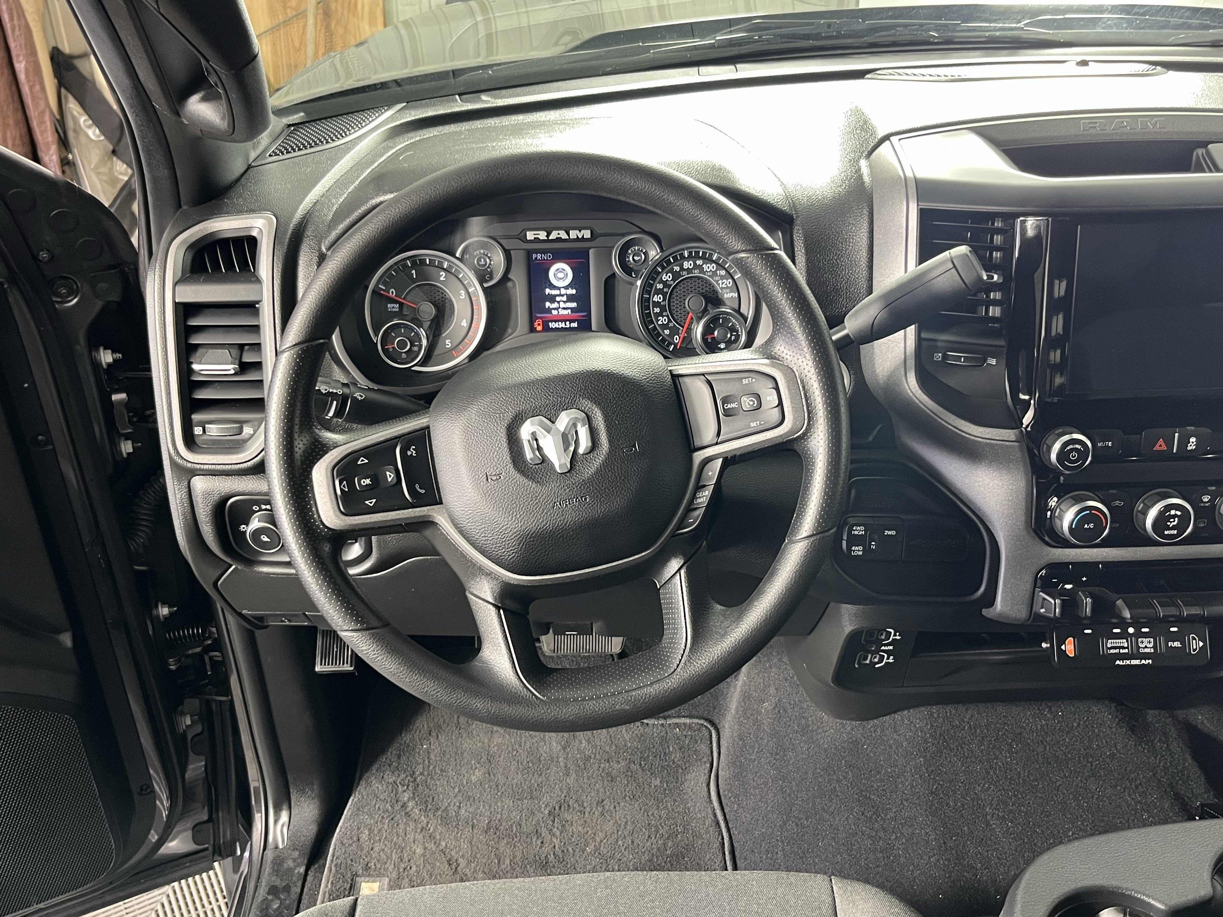 Used 2024 RAM 3500 Tradesman w/ Chrome Appearance Group image 13