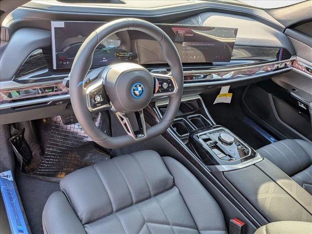 Used 2026 BMW i7 eDrive50 w/ M Sport Package image 3