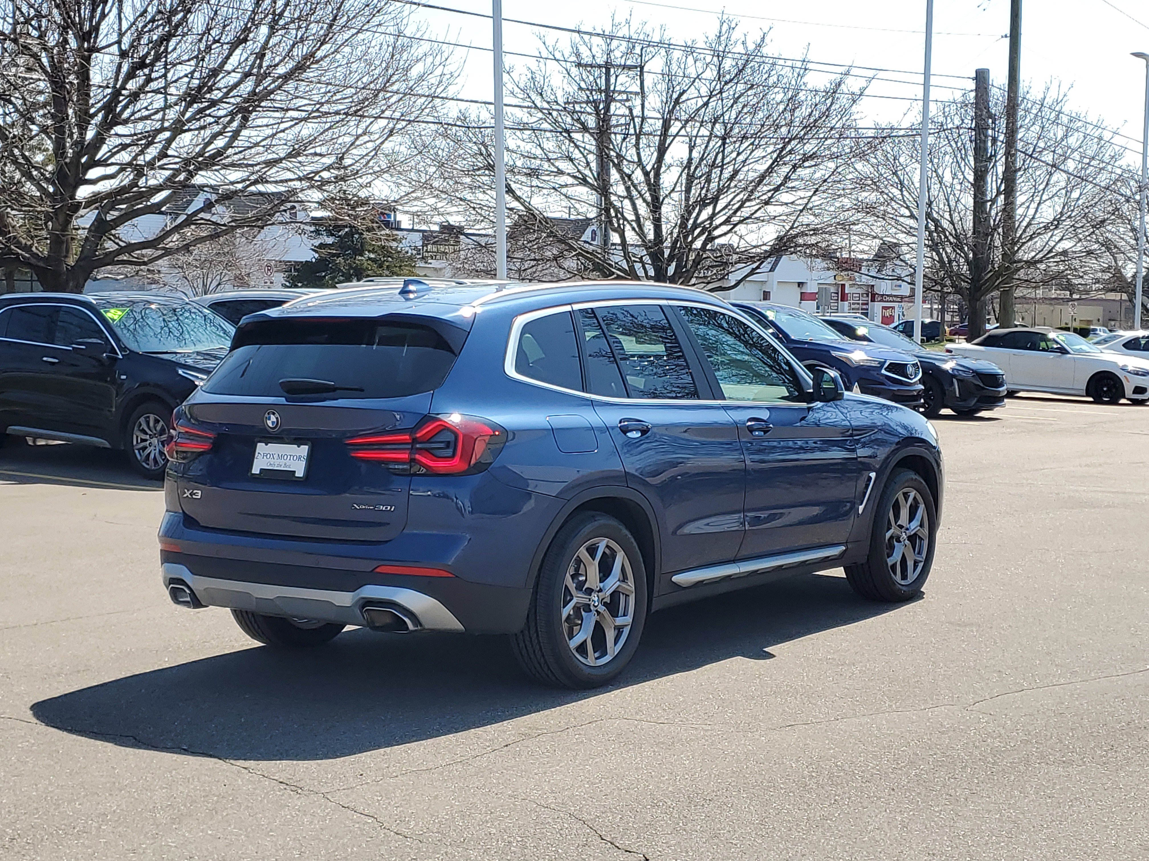 Certified 2023 BMW X3 xDrive30i w/ Premium Package image 3