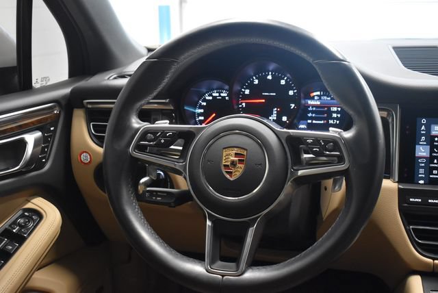 Used 2020 Porsche Macan AWD/4WD image 24
