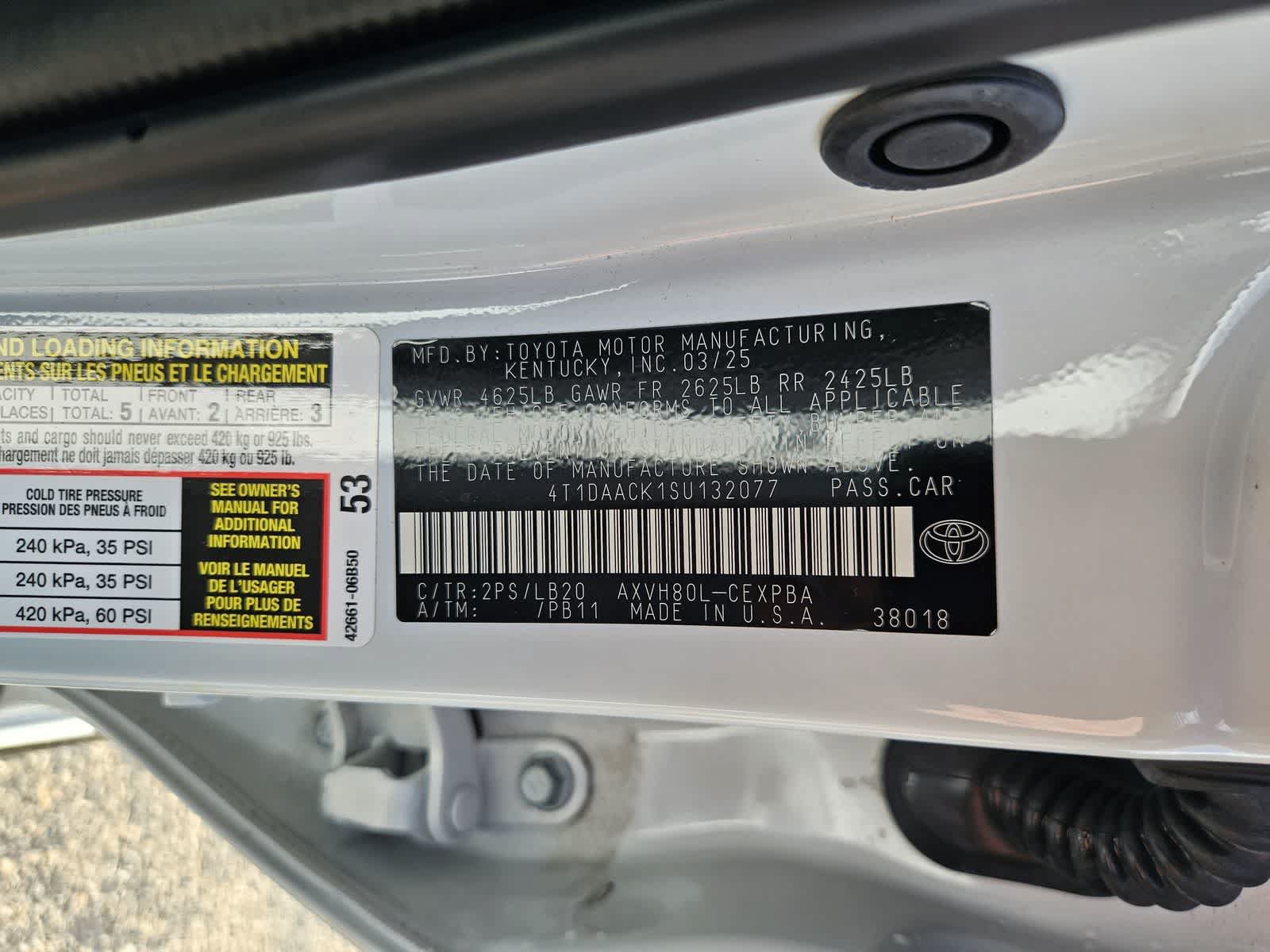 Used 2025 Toyota Camry XSE FWD image 33