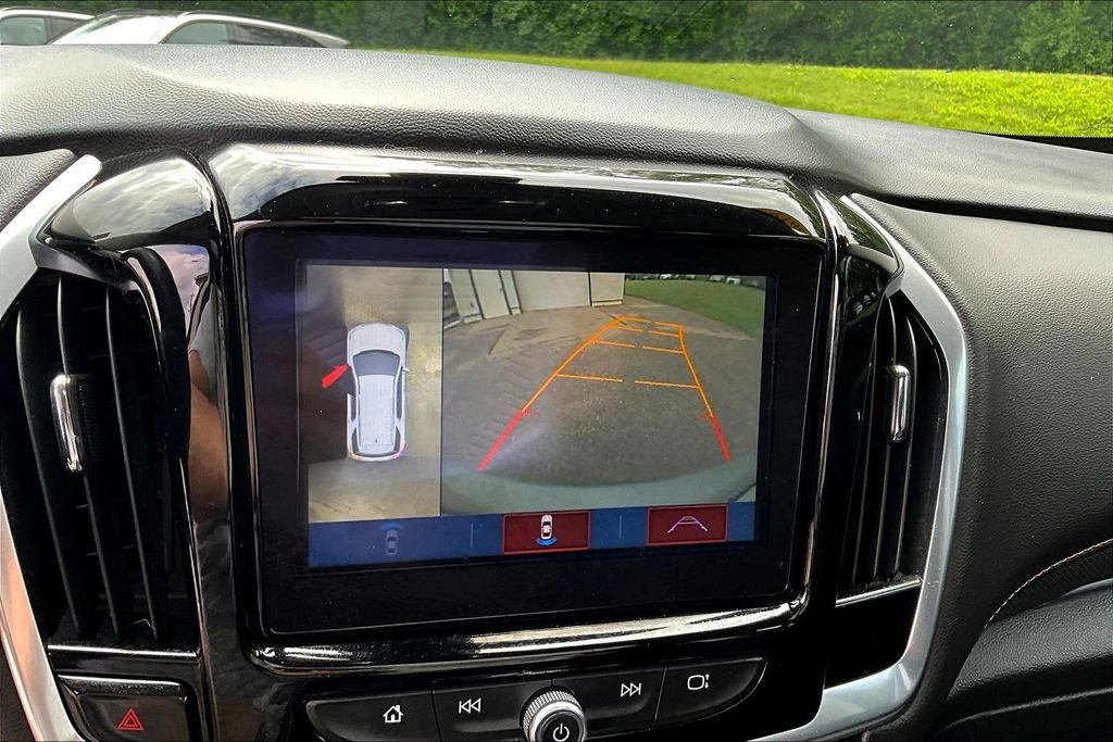 Used 2019 Chevrolet Traverse Premier w/ Redline Edition FWD image 14