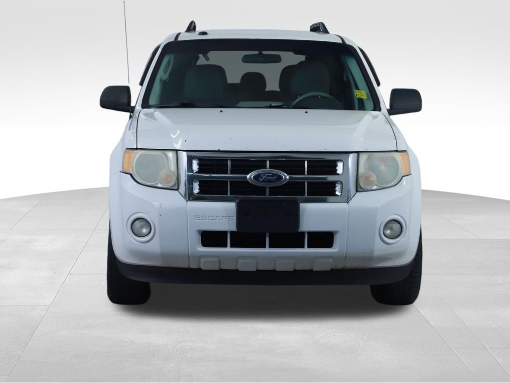 Used 2010 Ford Escape XLT AWD/4WD image 3