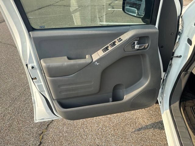 Used 2018 Nissan Frontier SV RWD image 15