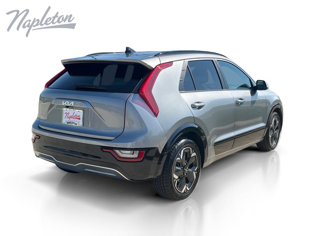 Used 2023 Kia Niro Wave w/ Wave Preserve Package FWD image 5
