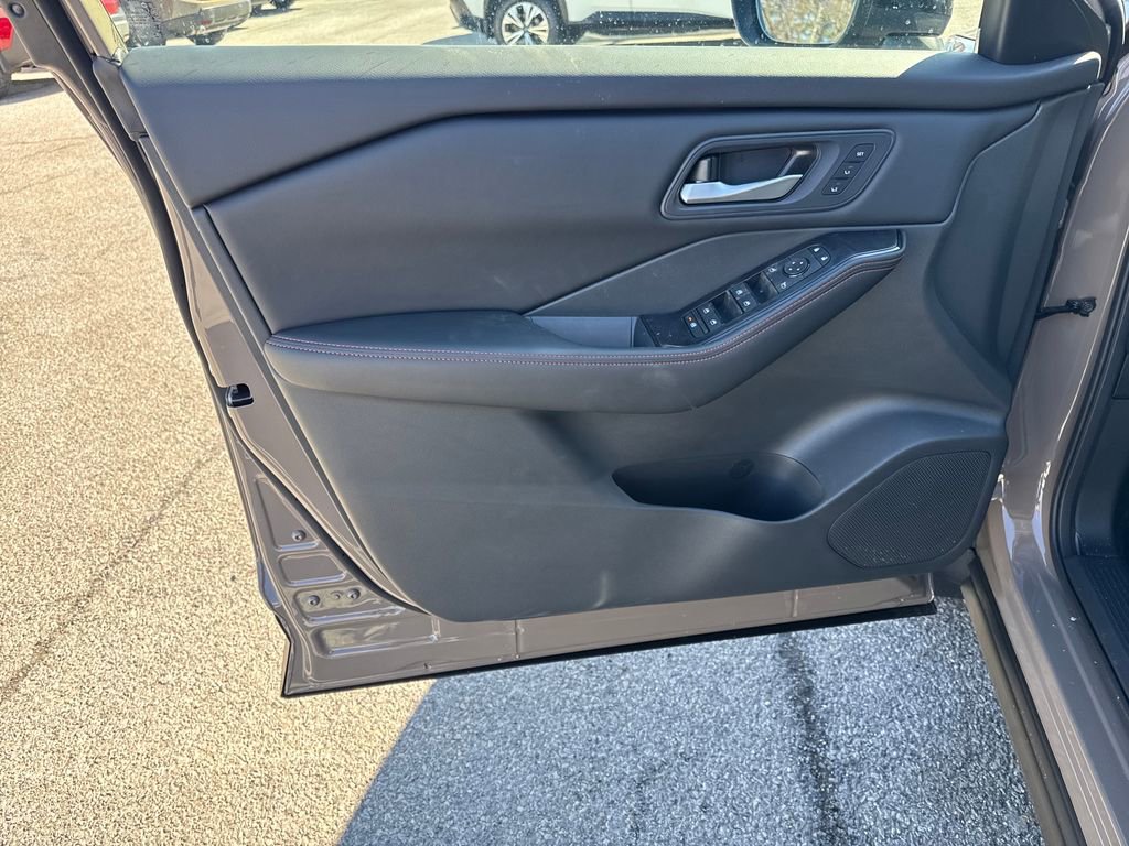 New 2026 Nissan Rogue SV w/ Rock Creek Premium Package image 11