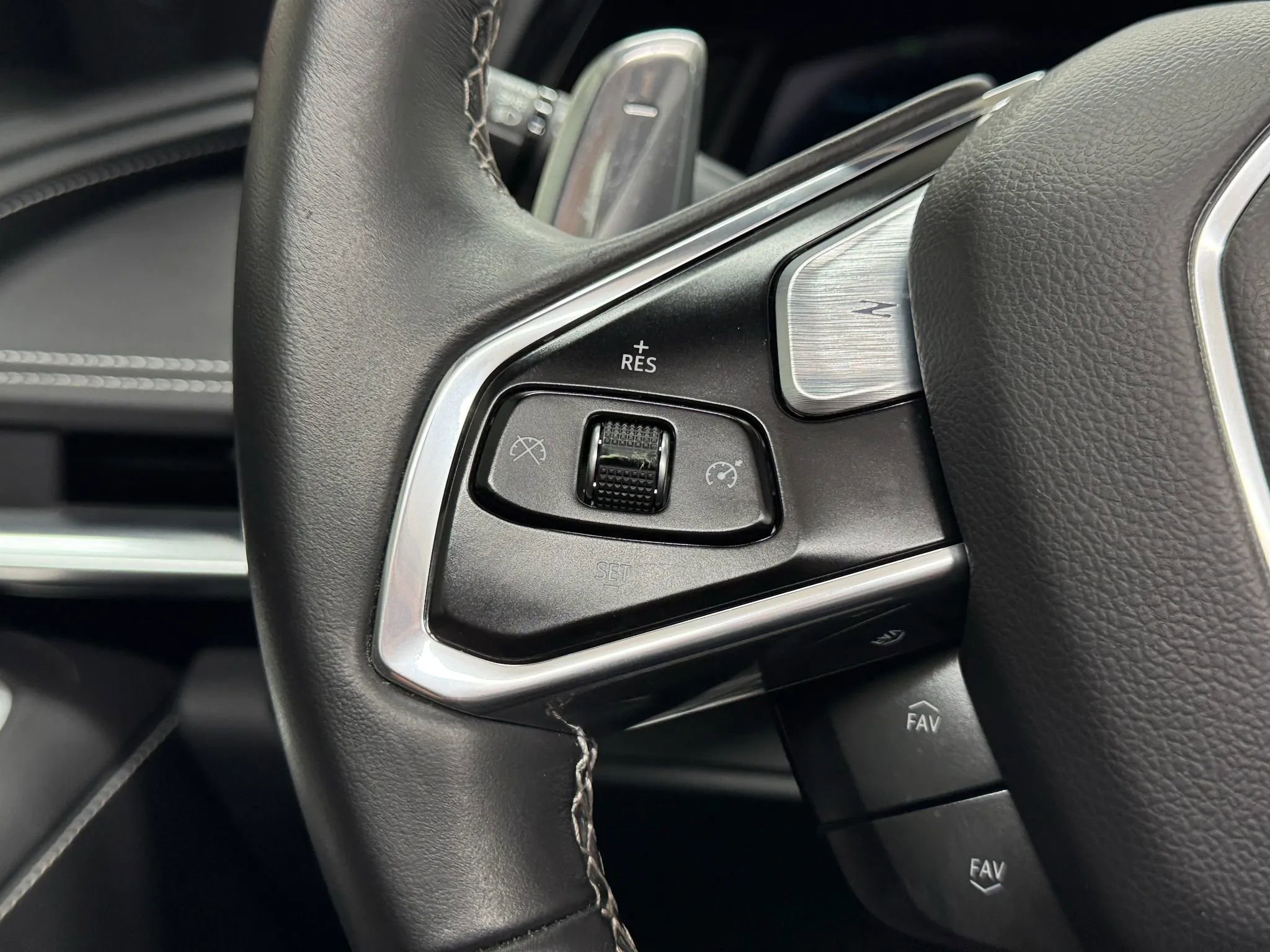 Used 2023 Chevrolet Corvette Stingray Coupe w/ Z51 Performance Package image 29