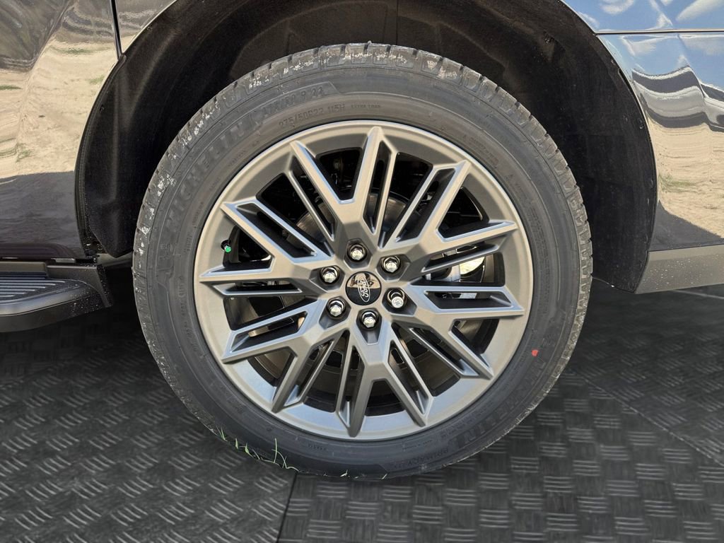New 2026 Ford Expedition Max Platinum w/ Stealth Appearance Package AWD/4WD image 17