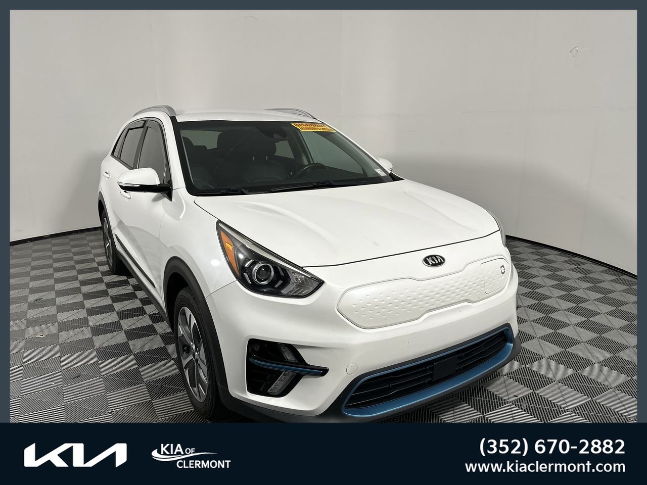 Used 2021 Kia Niro EX FWD image 1