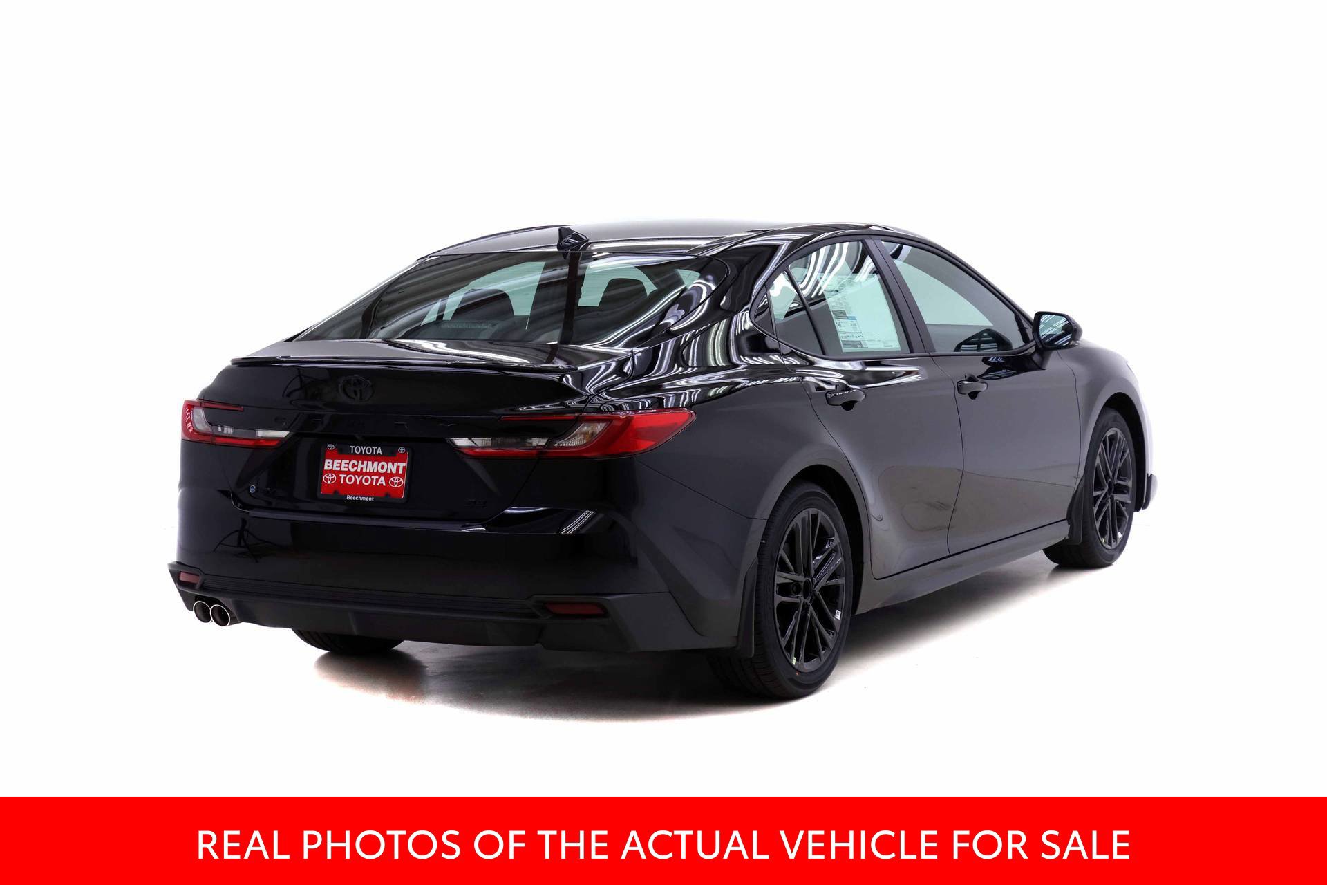 New 2027 Toyota Camry SE FWD image 2