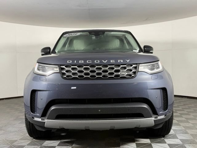 Used 2025 Land Rover Discovery S AWD/4WD image 11