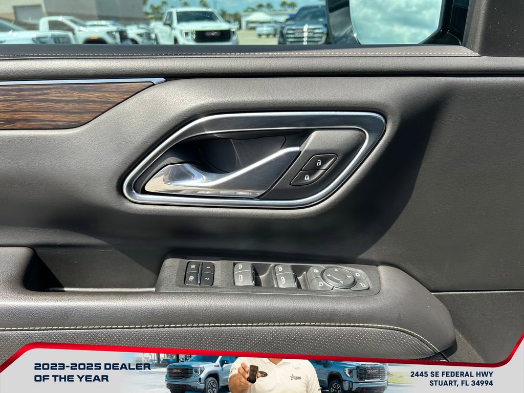 Used 2021 Chevrolet Tahoe Premier w/ Premium Package RWD image 23