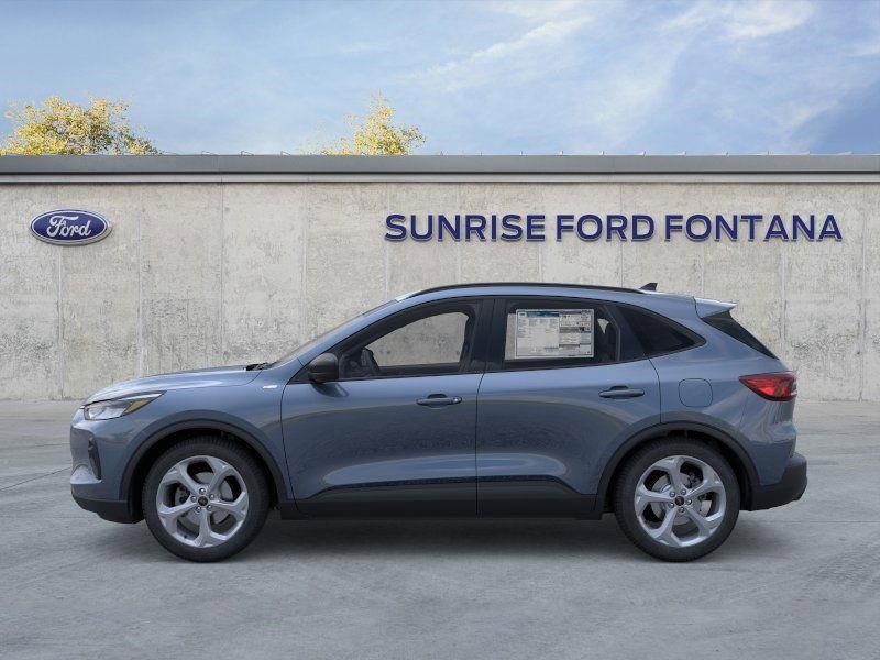 Used 2025 Ford Escape ST-Line w/ Equipment Group 301A image 3