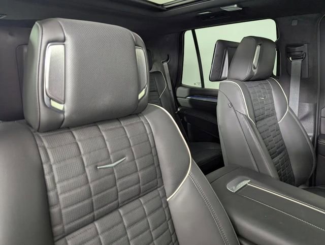 Used 2025 Cadillac Escalade V w/ LPO, Floor Liner Package image 31