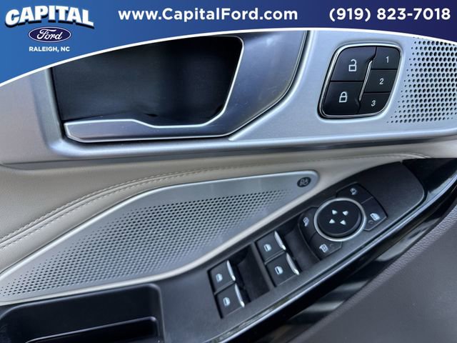 Used 2024 Ford Explorer Platinum w/ Technology Package AWD/4WD image 21