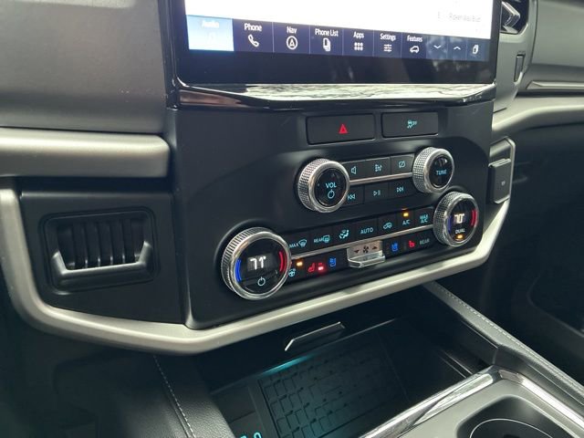 Used 2022 Ford Expedition XLT image 30