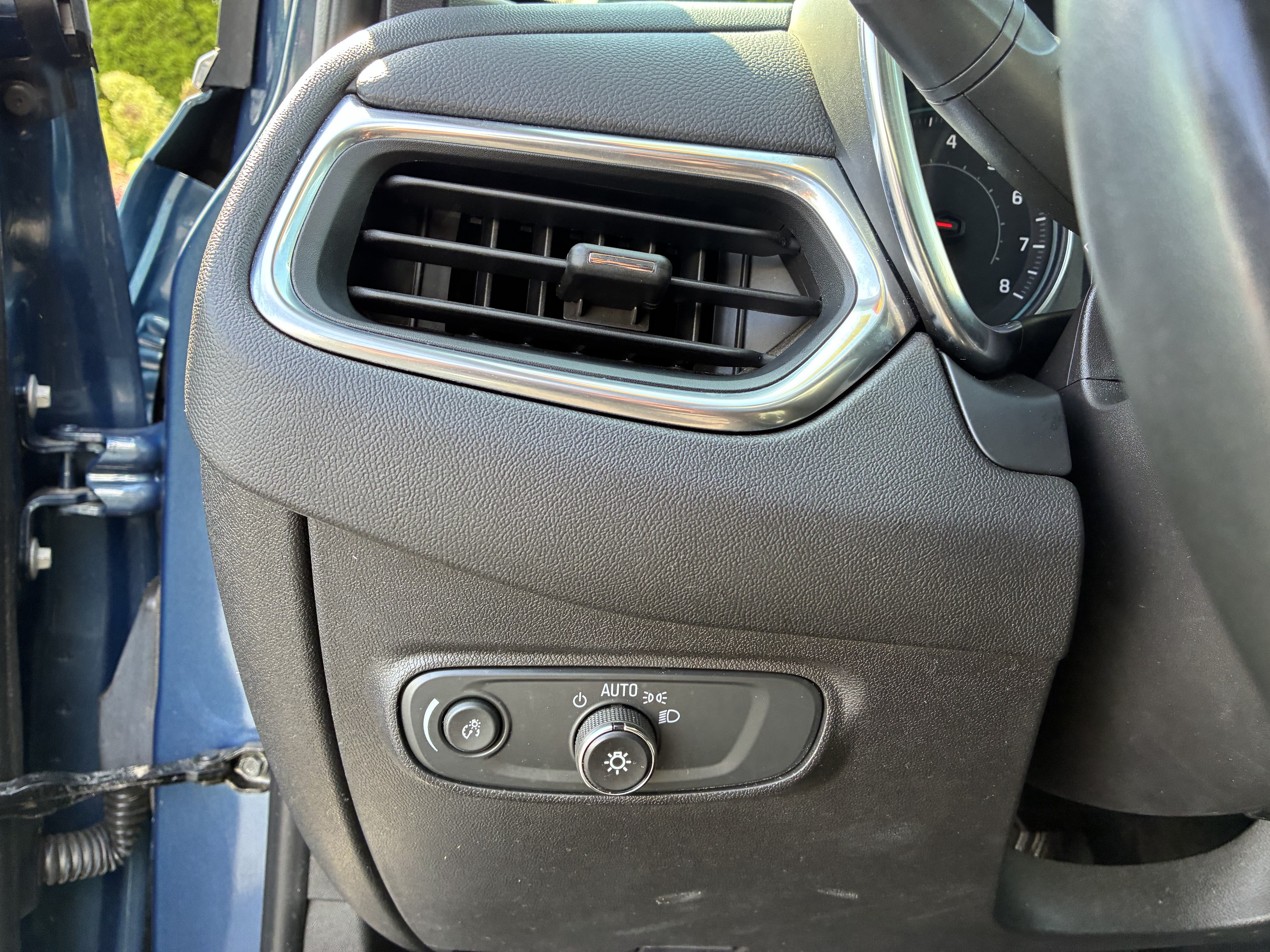 Used 2024 Chevrolet Equinox LT AWD/4WD image 27