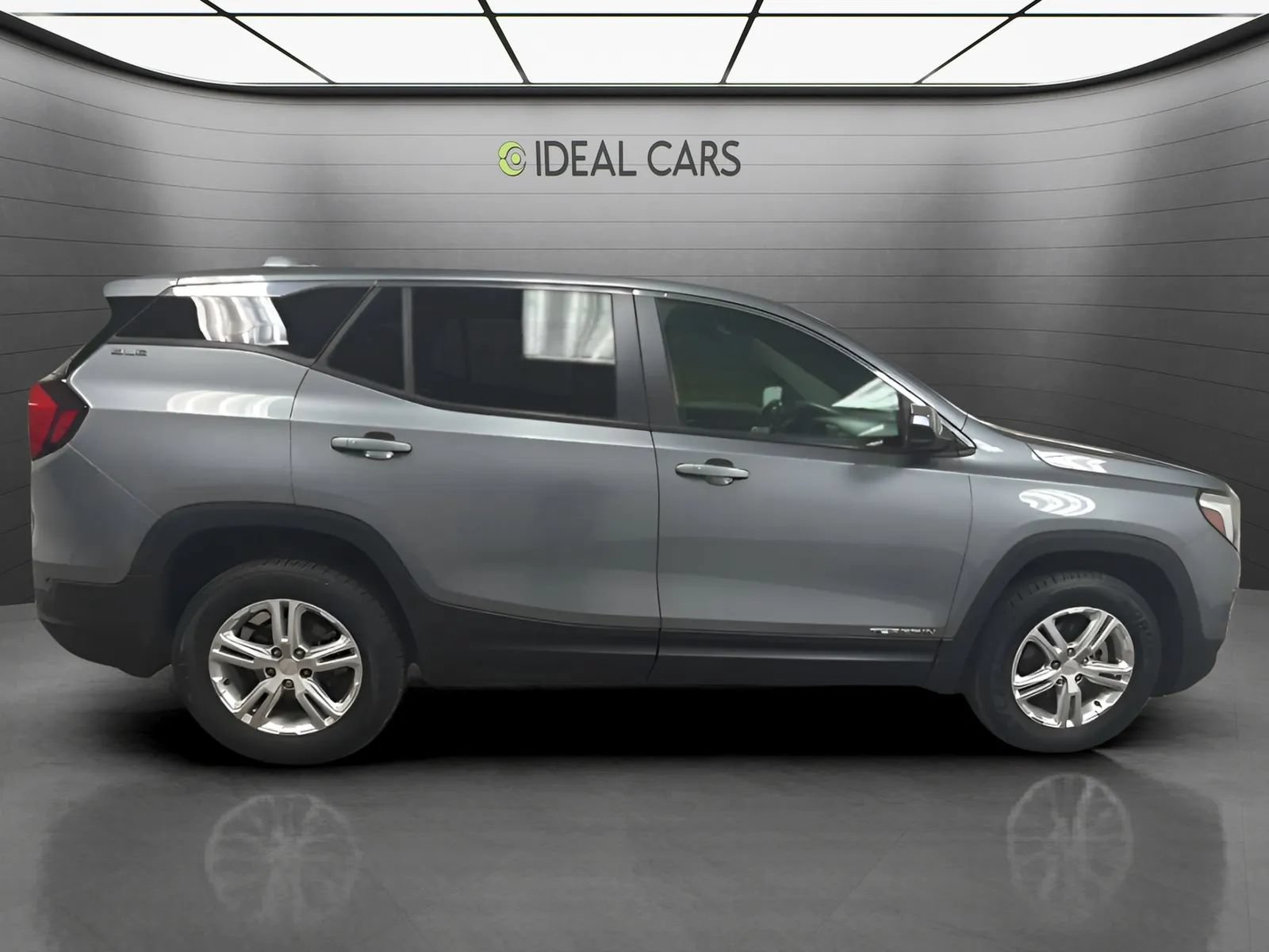 Used 2018 GMC Terrain SLE AWD/4WD image 4