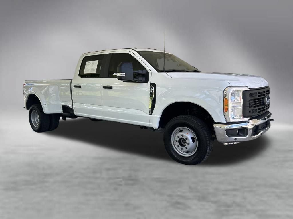 Used 2025 Ford F350 XL w/ 360-Degree Camera Package AWD/4WD video 2