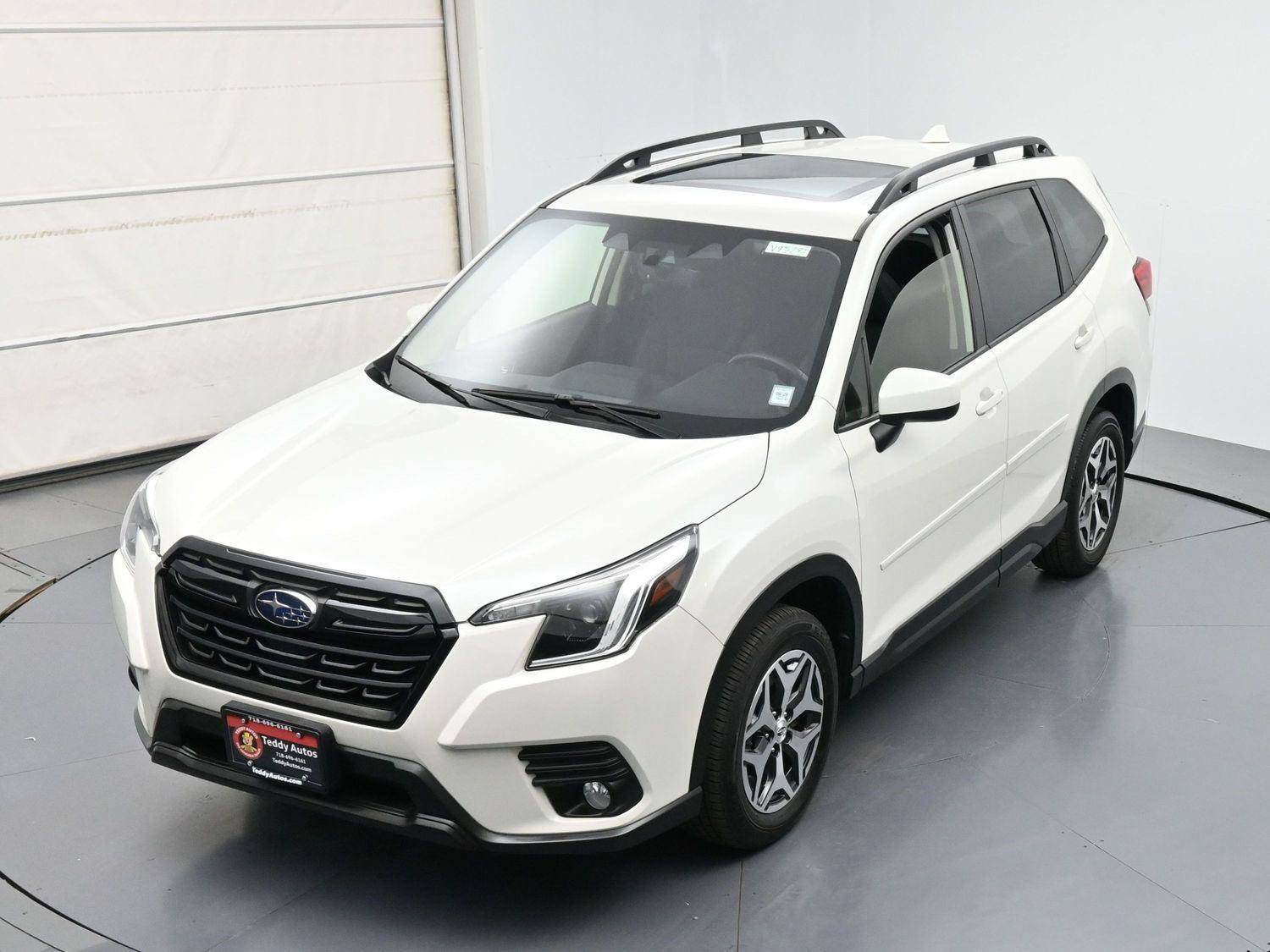 Used 2023 Subaru Forester Premium AWD/4WD image 37