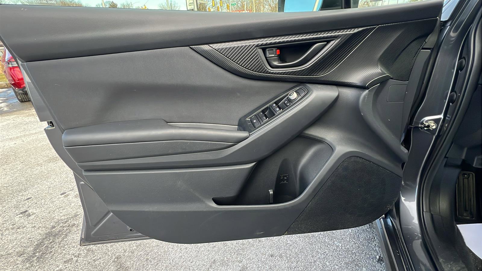 Used 2021 Subaru Crosstrek 2.0i Premium w/ Moonroof Package image 21