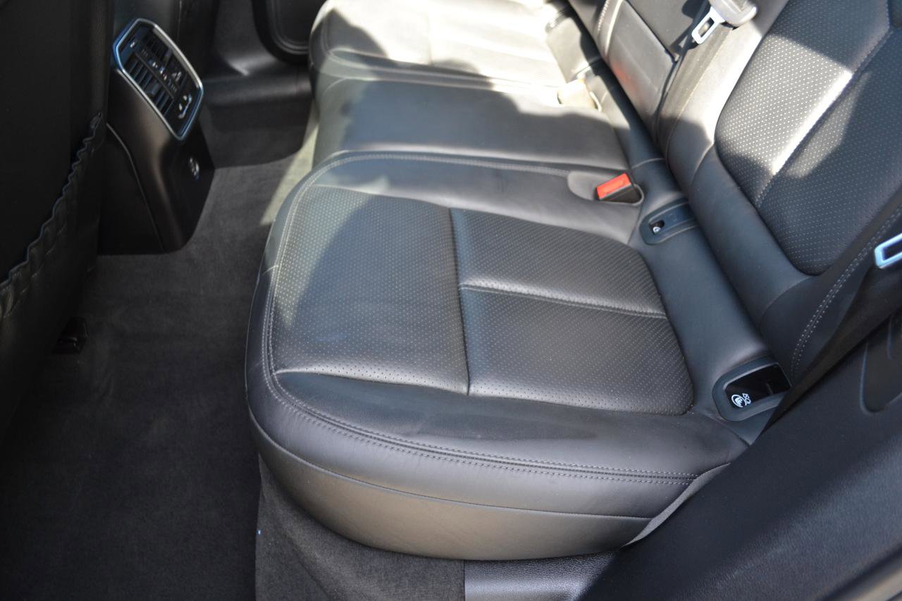 Used 2019 Porsche Macan S image 46