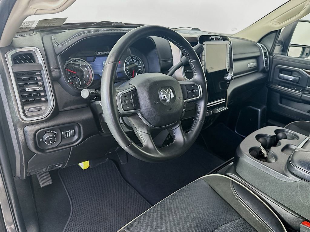 Used 2024 RAM 2500 Laramie AWD/4WD image 30