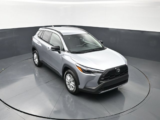 Used 2026 Toyota Corolla Cross LE FWD image 23