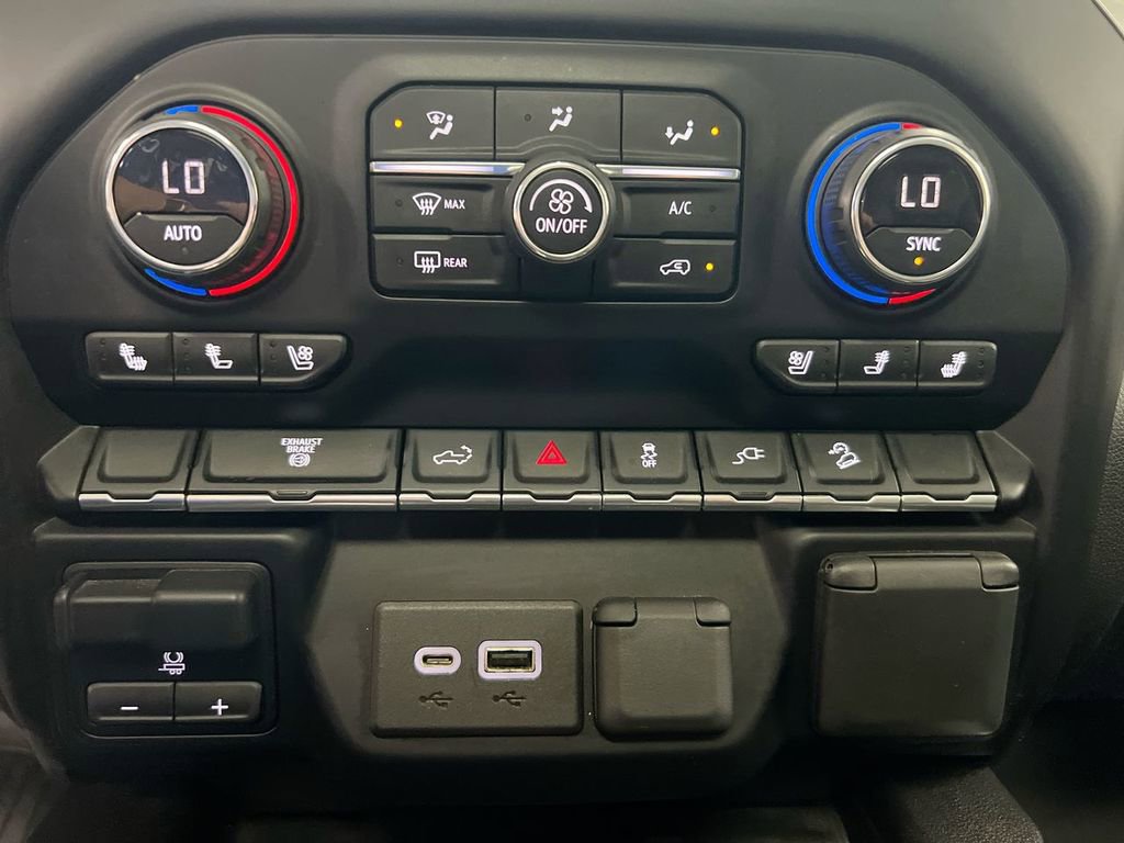 Used 2020 Chevrolet Silverado 2500 LTZ image 15