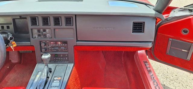 Used 1987 Chevrolet Corvette Convertible image 23