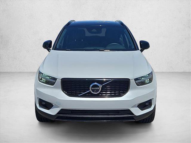 Used 2019 Volvo XC40 T5 R-Design AWD/4WD image 2