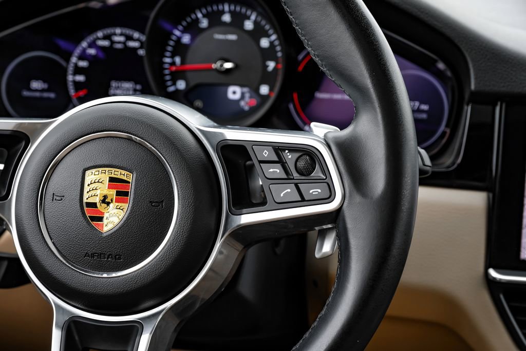 Used 2021 Porsche Cayenne AWD/4WD image 16