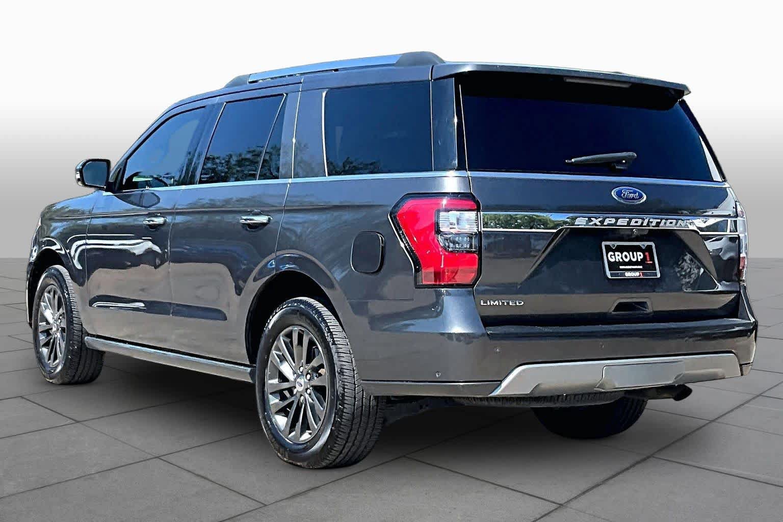 Used 2019 Ford Expedition Limited w/ Equipment Group 301A RWD image 12