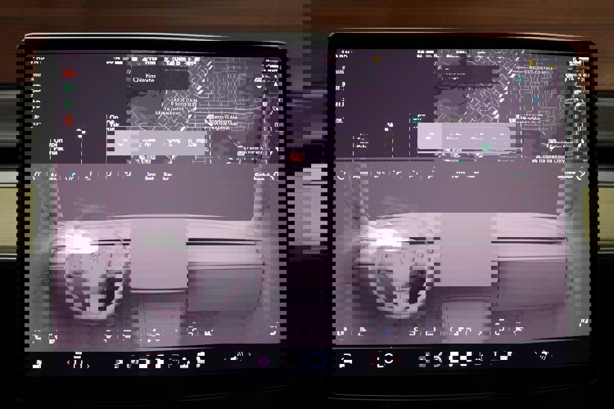 Used 2022 Tesla Model Y Long Range image 21