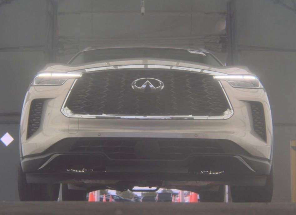 Used 2023 INFINITI QX60 Luxe w/ Performance Audio Package image 11