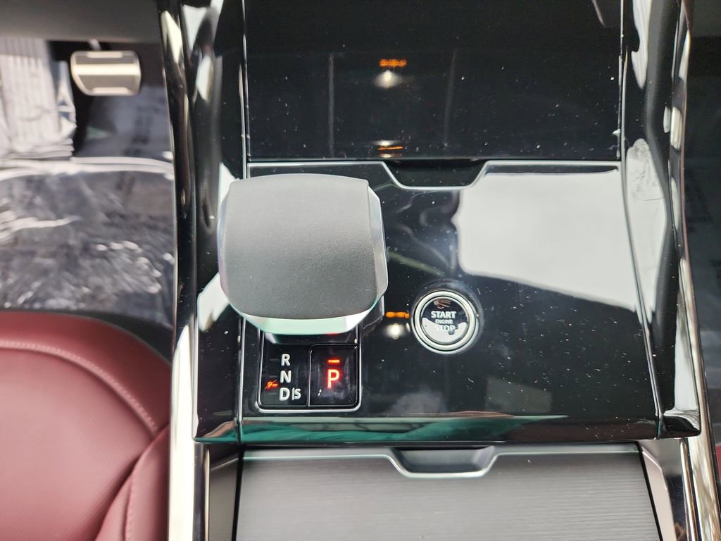 New 2025 Land Rover Range Rover Sport Dynamic SE image 16