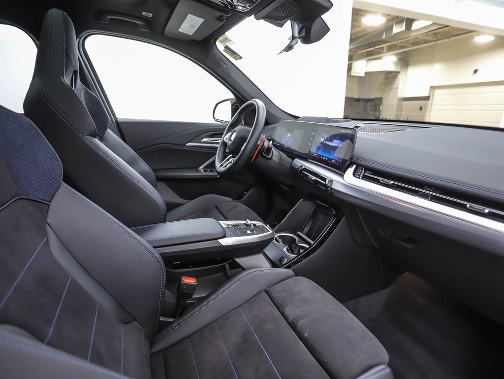 Certified 2025 BMW X1 M35i w/ Premium Package image 29