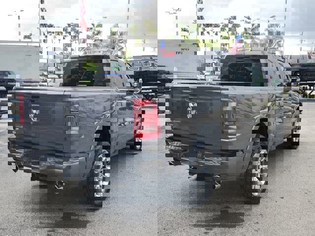 Used 2022 RAM 1500 Laramie w/ Sport Appearance Package image 7