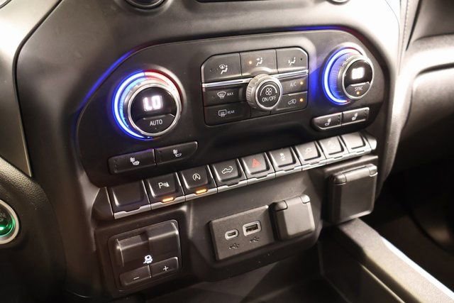 Used 2020 Chevrolet Silverado 1500 RST AWD/4WD image 25