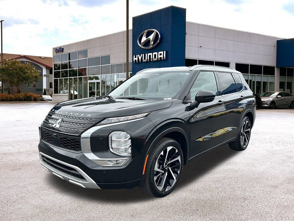 Used 2024 Mitsubishi Outlander SEL