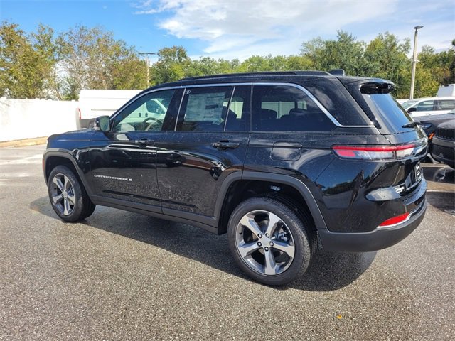 New 2025 Jeep Grand Cherokee Limited image 10