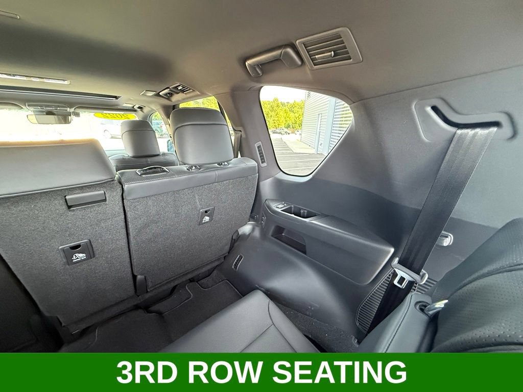 Used 2022 Lexus LX 600 4WD w/ Appearance Package image 12