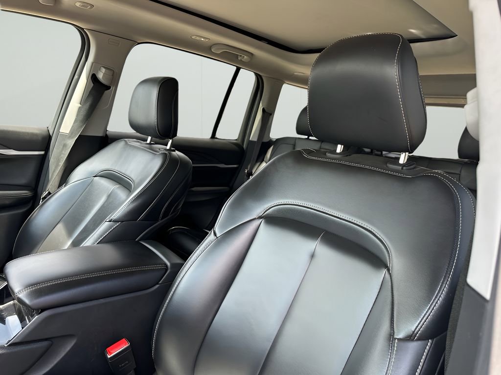 Used 2023 Jeep Grand Cherokee 4WD 4xe image 10