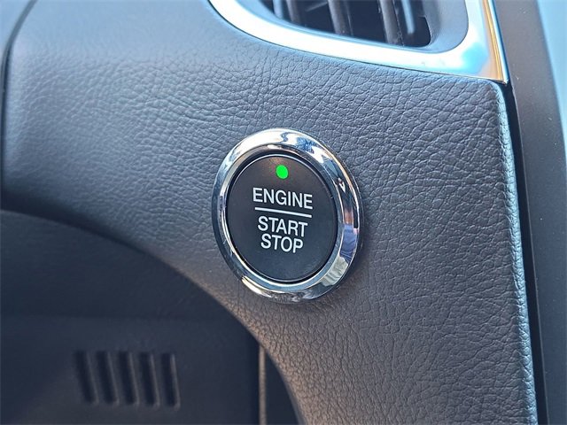 Used 2024 Ford Edge Titanium image 29