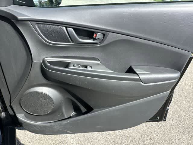 Used 2021 Hyundai Kona SE AWD/4WD image 19