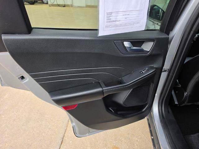 Certified 2023 Ford Escape Platinum AWD/4WD image 17