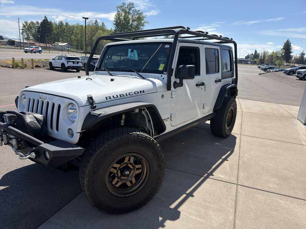Used 2016 Jeep Wrangler Unlimited Rubicon w/ Connectivity Group image 4