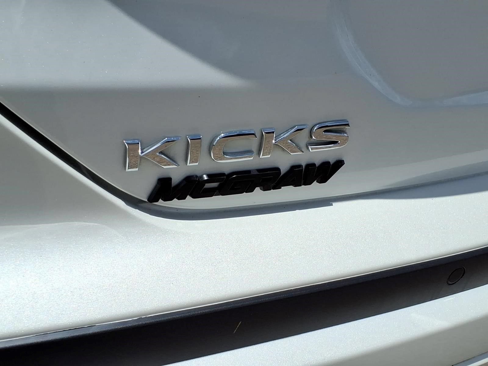 Used 2022 Nissan Kicks SV FWD image 10